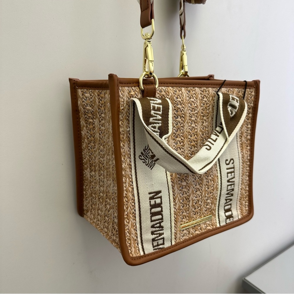 Steve Madden Bwebber crossbody bag - Picture 13 of 16